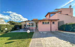 Cozy Home In Castiglione Della Pesc With Wifi
